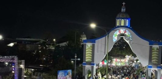 serenata a la virgen Divina Pastora