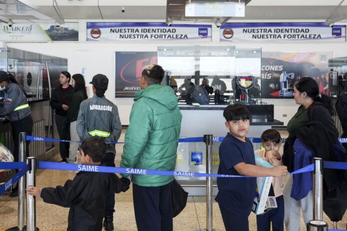 84 venezolanos retornan al país con la Gran Misión Vuelta a la Patria