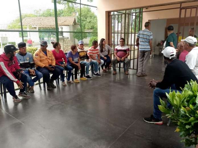 Masiva-participacion-del-pueblo-trujillano-en-los-centros-de-votacion-habilitados-para-la-cuarta-Consulta-Popular-Nacional-Foto-Yarlenys-Albarran-696x522