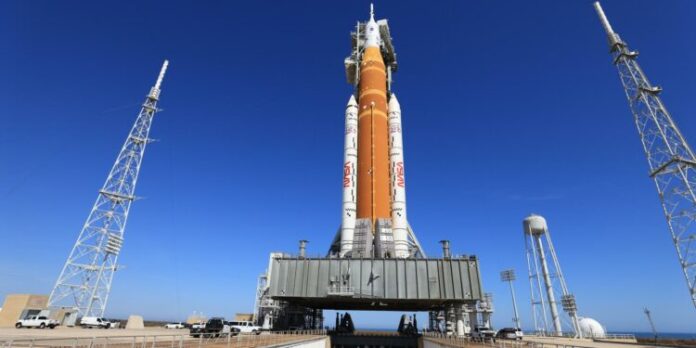 Misión Artemis II se retrasa nuevamente ante condiciones climáticas adversas