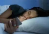 Dormirse tarde: Hábito que aumenta el riesgo de infarto