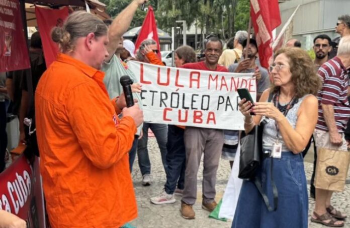 Brasil: Sindicato de Petrobras propone enviar petróleo a Cuba