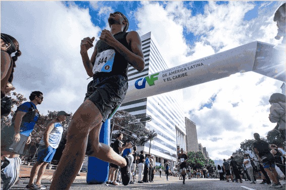 corre El Maratón CAF