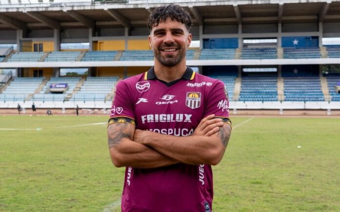 Jugador Carabobo xenófobos Jugador Carabobo xenófobos