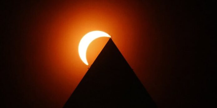 eclñipse Eclipse solar de «anillo de fuego»