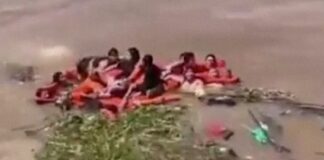 Lancha en la Amazonía