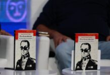 Él es la revolución