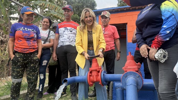 Alcaldía de Valencia realizó entrega de pozo rehabilitado Alcaldía de Valencia realizó entrega de pozo rehabilitado