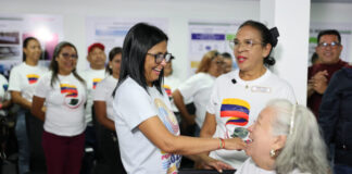 Presidenta (E) Delcy Rodríguez resalta participación ciudadana en simulacro electoral de la primera Consulta Popular Nacional