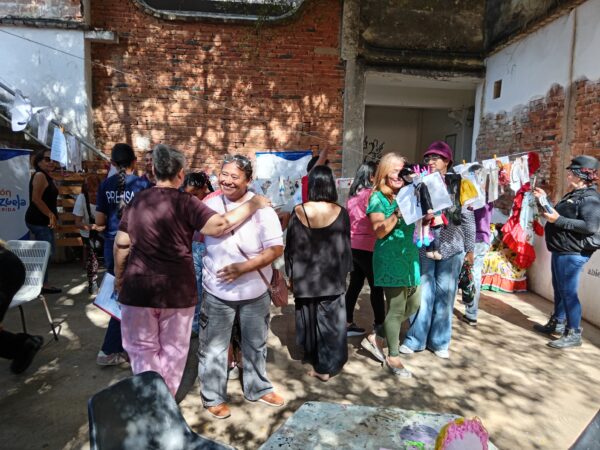 “Tendedero de Memorias” reunió a las mujeres en un espacio de arte y reflexión