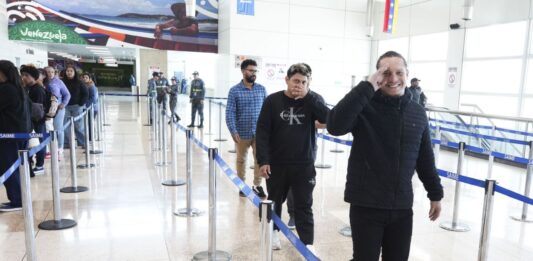 130 venezolanos regresaron al país con el Plan Vuelta a la Patria