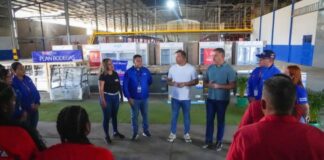 Gobierno Bolivariano recursos económicos y materiales a 52 Bodegas Comunales