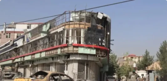 ofensiva aérea contra Kabul