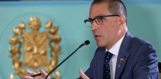 Arreaza libertades