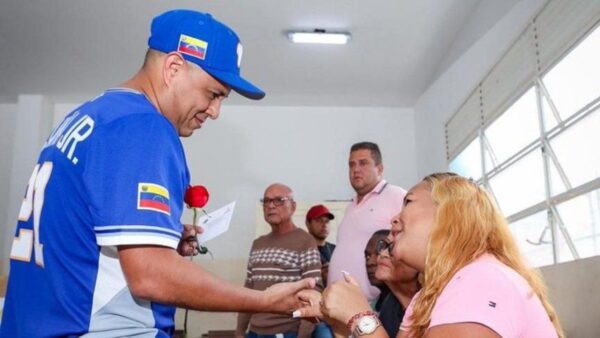 Pedro Infante - masiva participación en primera Consulta Popular