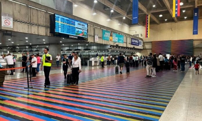 aeropuerto-internacional-simon-bolivar aeropuerto-internacional-simon-bolivar