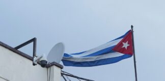 Cuba reacciona a expulsión del personal de su Embajada en Ecuador