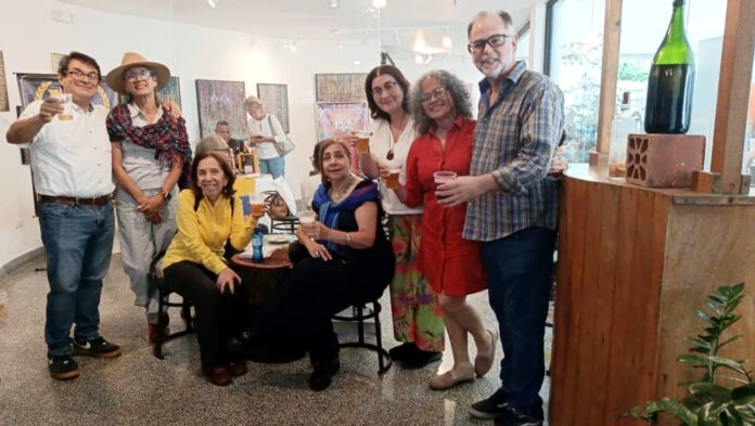 Carmen Pacheco-Relatos de lluvia-Filven-grupo-Crónicas del peatón