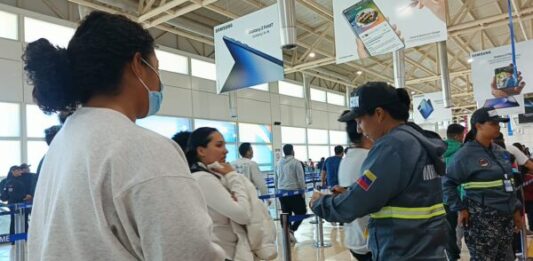 Arriban venezolanos