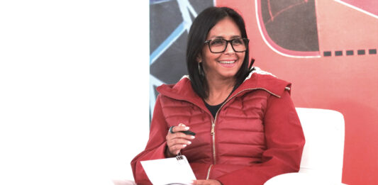 Presidenta encargada invita a sumarse al Programa de Convivencia Democrática y Paz