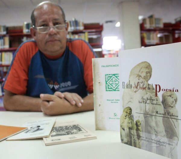 Manuel Cabesa-narrador-poeta-biografía