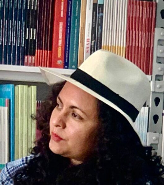Mariajosé Escobar, poeta