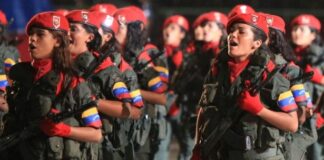 Ministro Padrino López conmemora a la mujer en su día