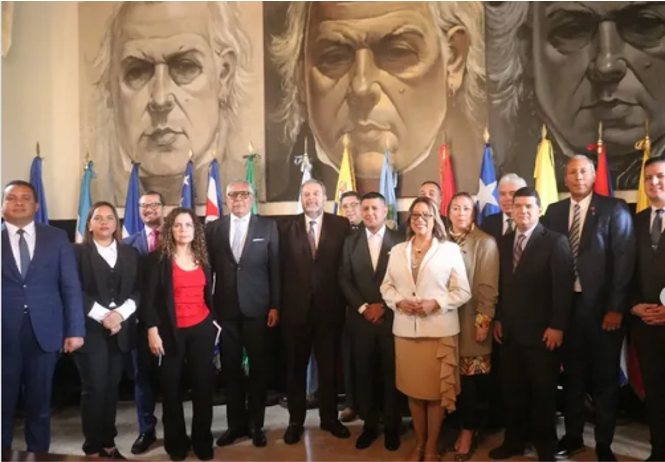 Parlamento Latinoamericano y Caribeño Parlamento Latinoamericano y Caribeño