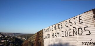 Trump-muralla-español