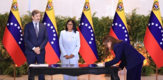 Venezuela firmo