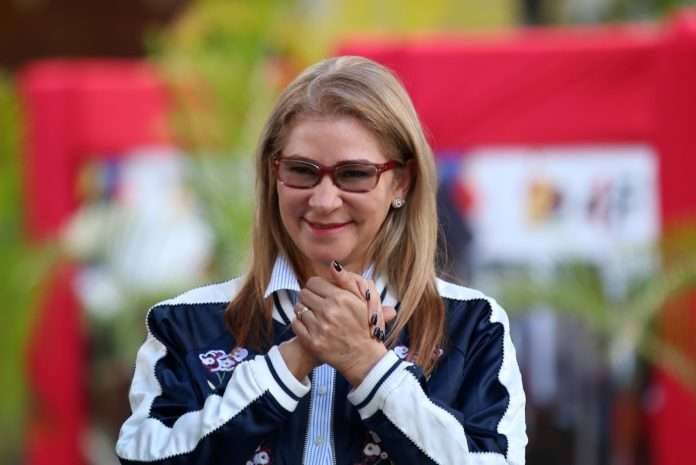 cilia cilia flores