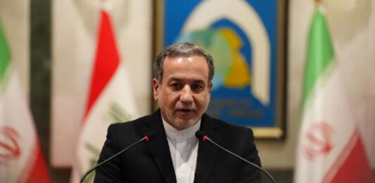Irán niega negociando