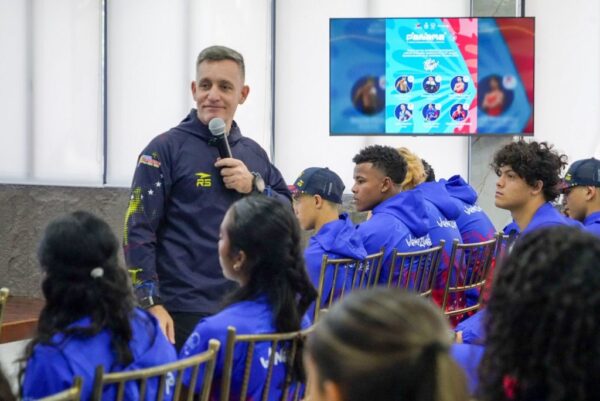 Ministro del deporte reafirma apoyo a selecciones nacionales juveniles rumbo a los suramericanos