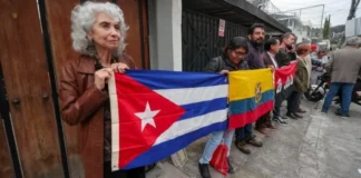 expulsión diplomáticos