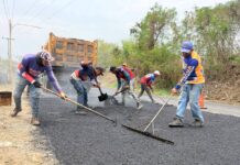 Avanza asfaltado en red vial del Asentamiento Campesino Los Samanes