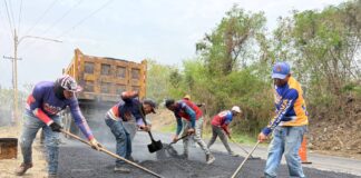 Avanza asfaltado en red vial del Asentamiento Campesino Los Samanes