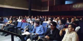 ‎ Poesía, música e historia cerraron la tarde del Ágora del Libro 2026