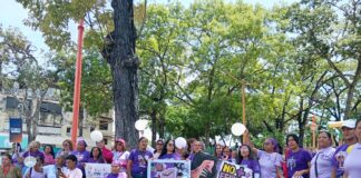 Gran pancartazo por el derecho a la vida y la no violencia contra la mujer se realizó en Santa Rosa