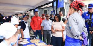 Presidenta (E) Delcy Rodríguez reiteró su compromiso con los venezolanos