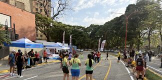 Corredores participaron en chequeo de la Media Maratón Valencia 2026