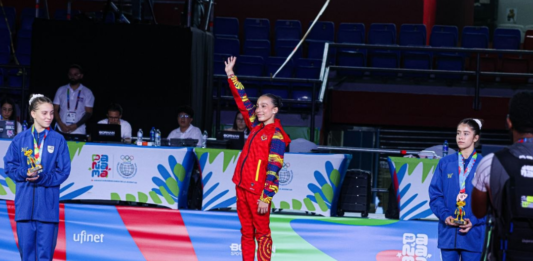 Gimnasta Mía Garcés se colgó el oro en los Suramericanos de la Juventud 2026