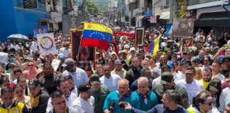 Diosdado Cabello destaca que en Venezuela se levantan las banderas de la paz y del cese al bloqueo