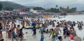 Playas carabobenas abarrotadas