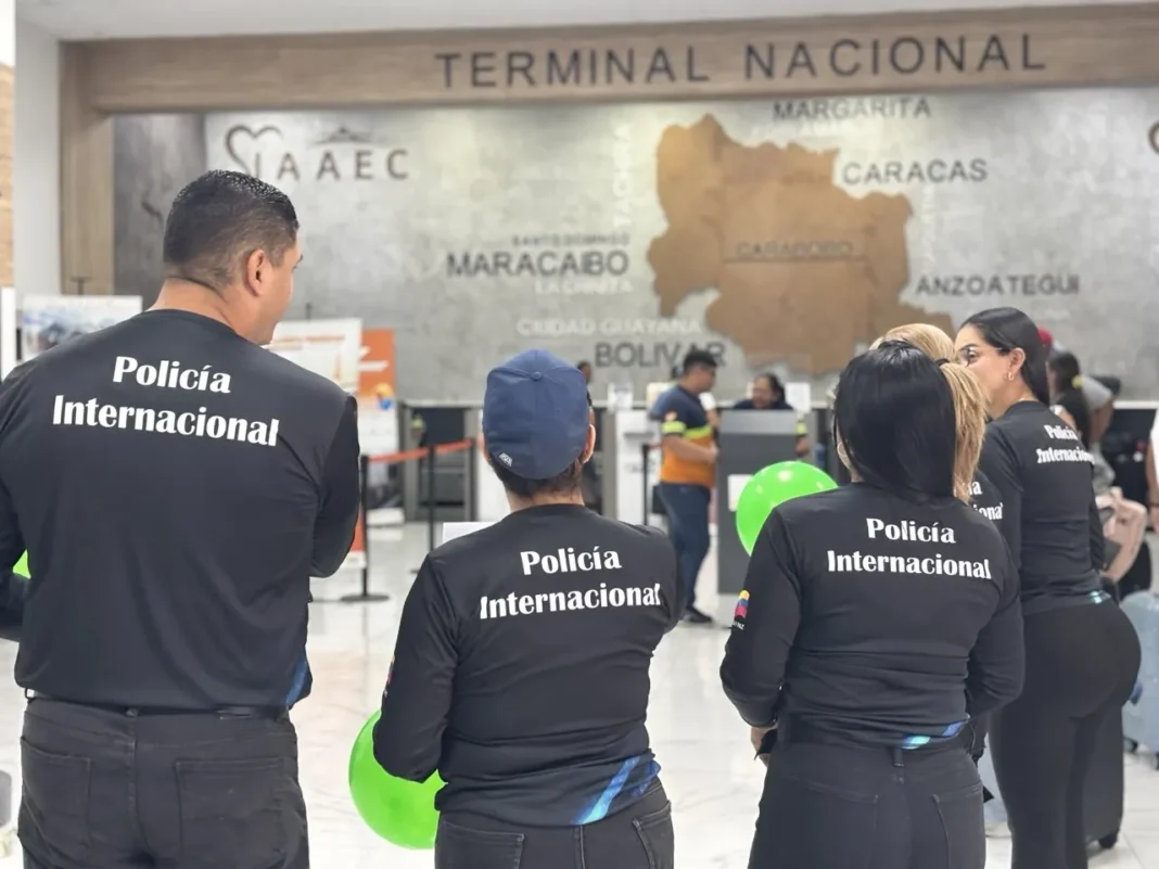 Policía Internacional desplegó operativo de seguridad en el Aeropuerto Arturo Michelena Policía Internacional desplegó operativo de seguridad en el Aeropuerto Arturo Michelena