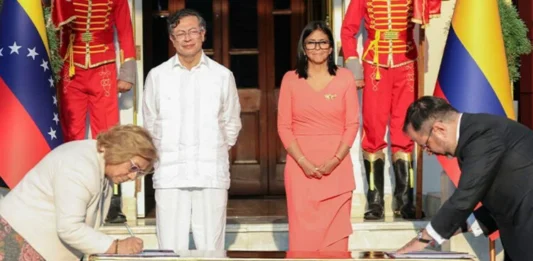 venezuela-colombia-firman