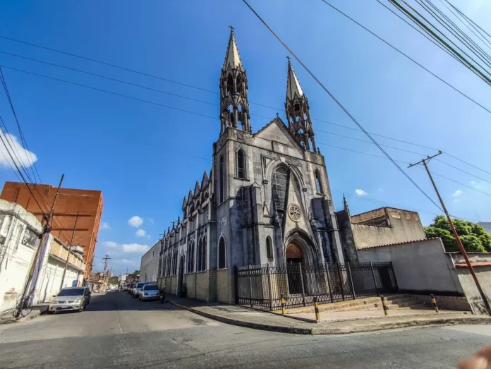 7 templos de Valencia que debes visitar en Semana Santa. Templo de las Siervas del Santísimo