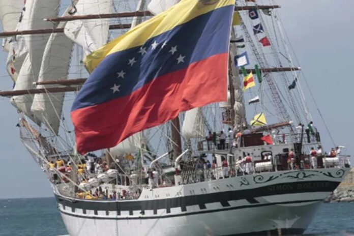 Buque Simón Bolivar