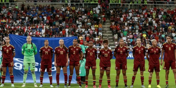 Vinotinto femenina Vinotinto femenina