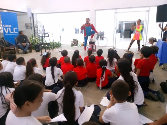 El circo formó parte del Ágora del Libro 2026