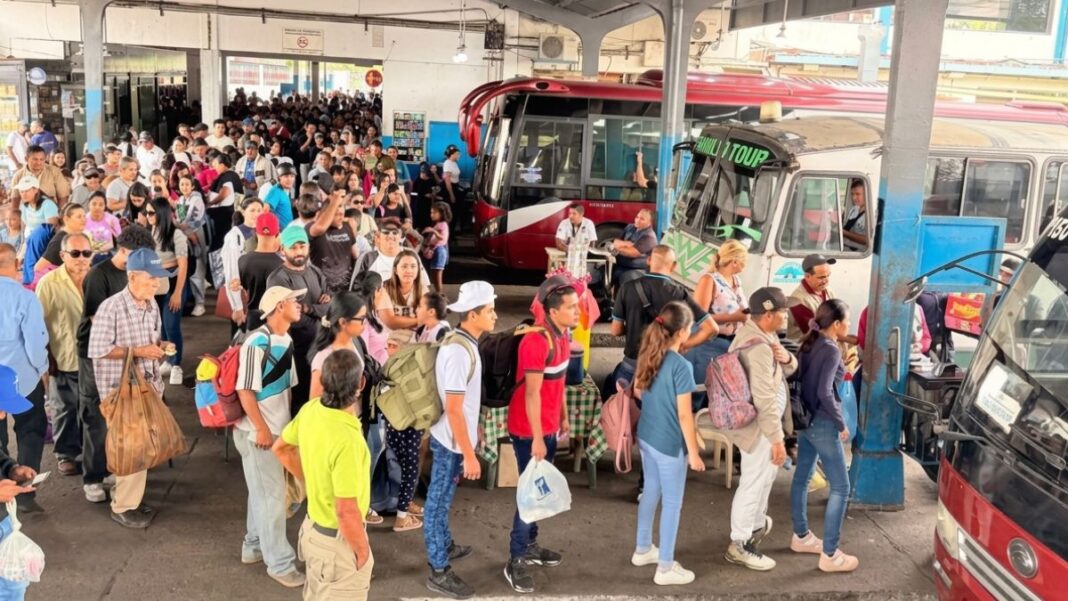 Más de 3 millones de personas se movilizaron esta Semana Santa Más de 3 millones de personas se movilizaron esta Semana Santa